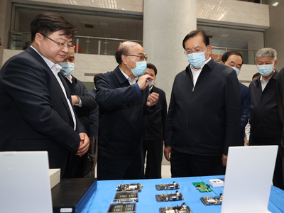 王忠林調(diào)研北斗產(chǎn)業(yè)發(fā)展 以科技創(chuàng)新驅(qū)動(dòng)產(chǎn)業(yè)升級(jí)